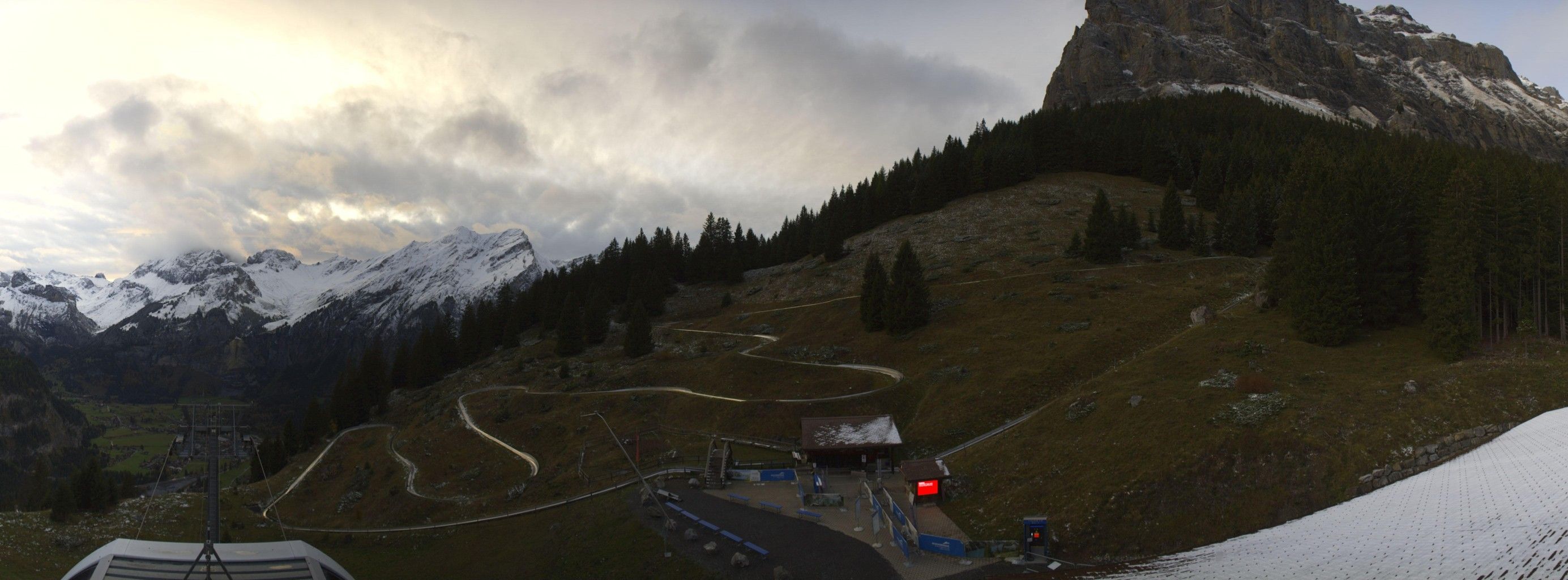Kandersteg: Stn. Oeschinen: Rodelbahn Oeschinensee - Berghotel Oeschinensee - Blüemlisalp - Schweizer Alpen-Club SAC