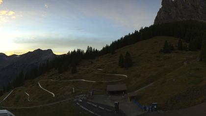 Stn. Oeschinen: Rodelbahn Oeschinensee - Berghotel Oeschinensee - Blüemlisalp - Schweizer Alpen-Club SAC