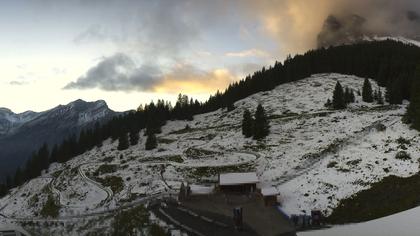 Stn. Oeschinen: Rodelbahn Oeschinensee - Berghotel Oeschinensee - Blüemlisalp - Schweizer Alpen-Club SAC