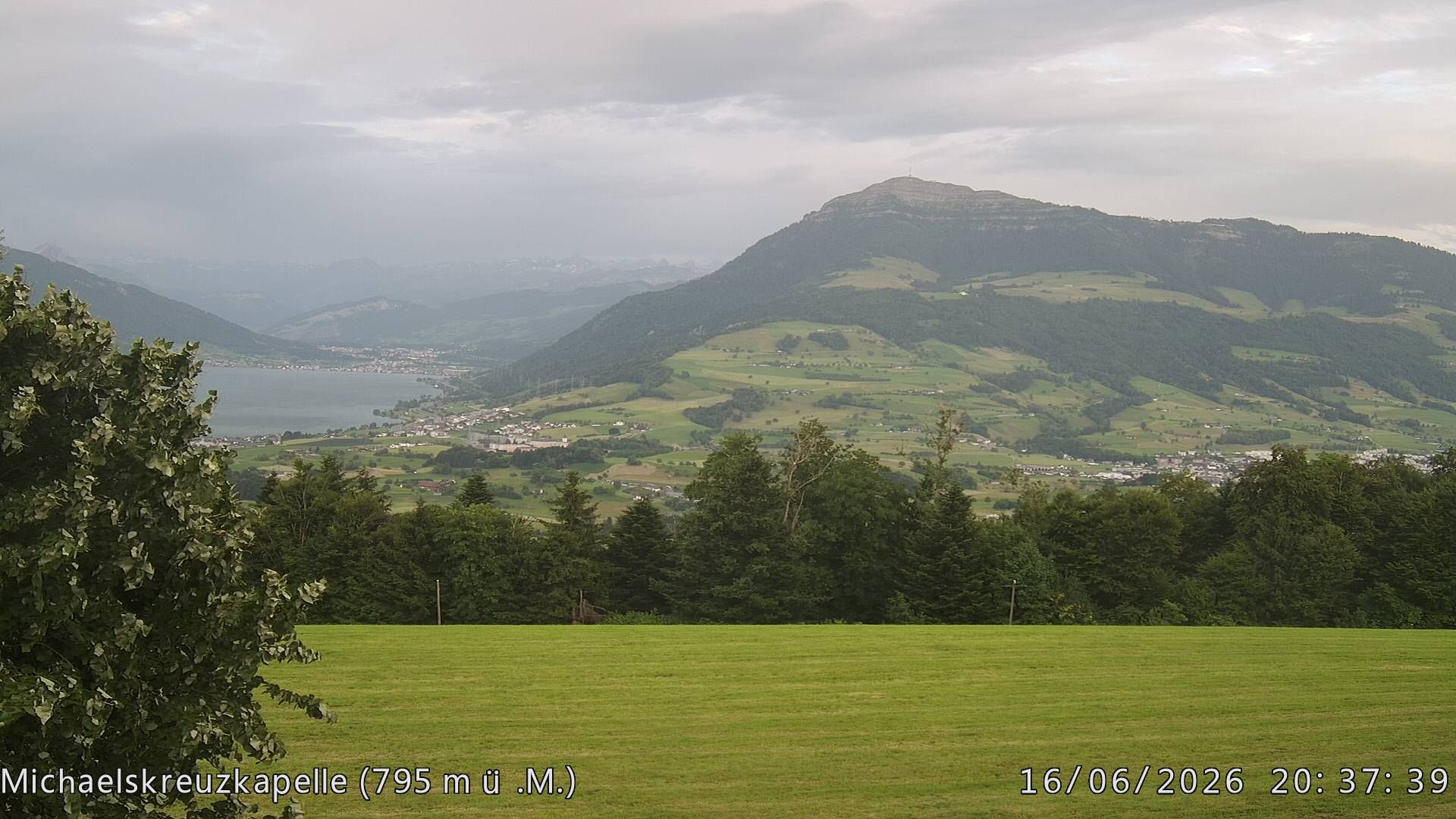 Root › Südosten: Michelskreuz
