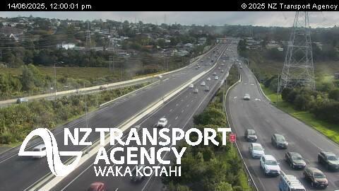 Traffic at Aucklands NW5 Lincoln Rd Webcam