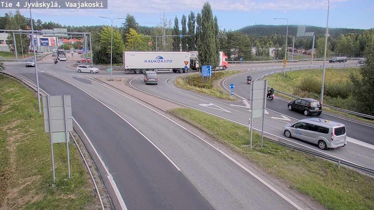 Traffic Cam Jyvaskyla: Tie 4 Jyväskylä, Vaajakoski - Lahteen