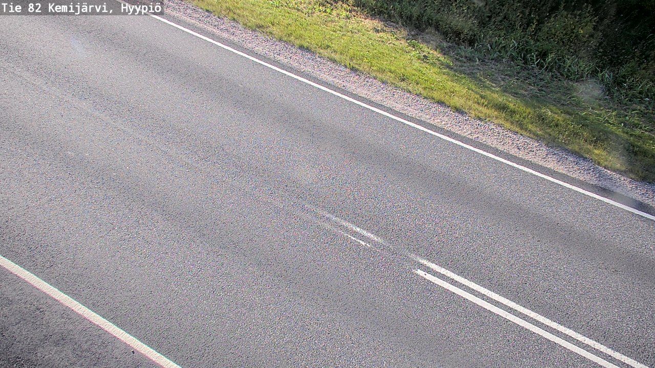 Traffic Cam Kemijarvi: Tie82 - Hyypiö - Tienpinta