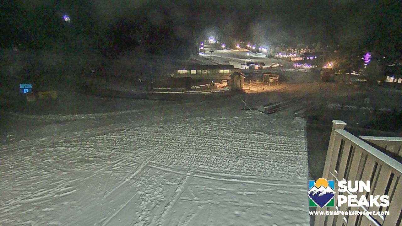 Traffic Cam Sun Peaks › West: Sun Peaks Resort