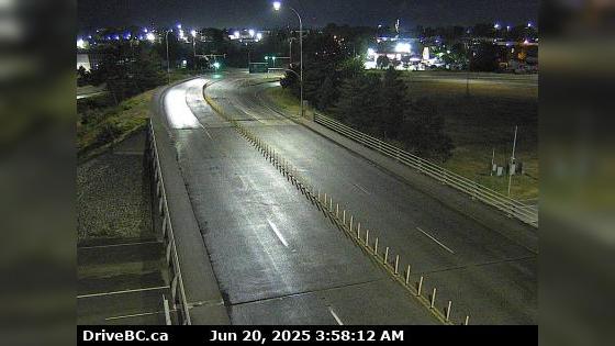 Traffic Cam Delta › West: Hwy 91 on Annacis Island at the Cliveden Ave Overpass, looking south