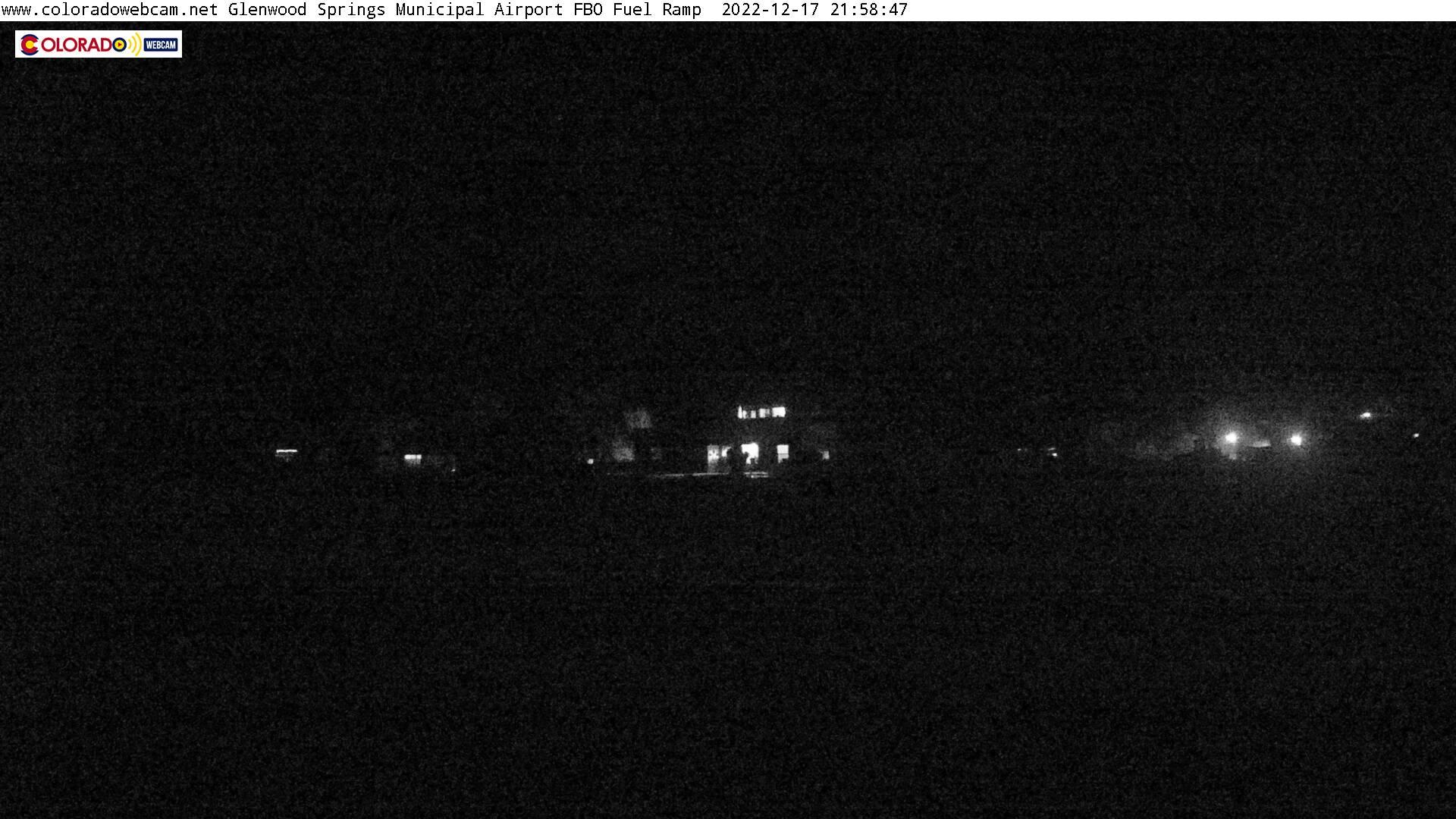 Traffic Cam Glenwood Springs: ColoradoWebCam.NetGlenwood Springs Municipal Airport Webcam FBO Fuel Ramp