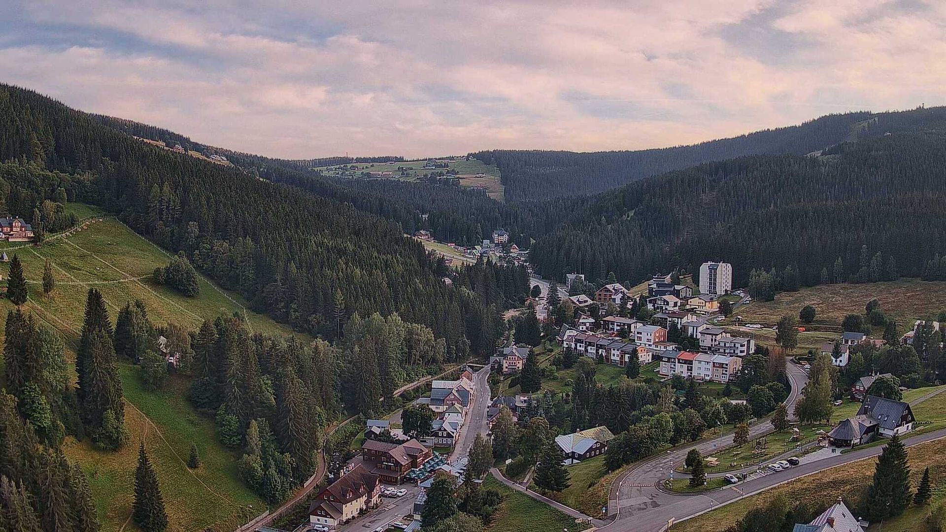 Traffic Cam Pec pod Snezkou › West: HOTELHORIZONT