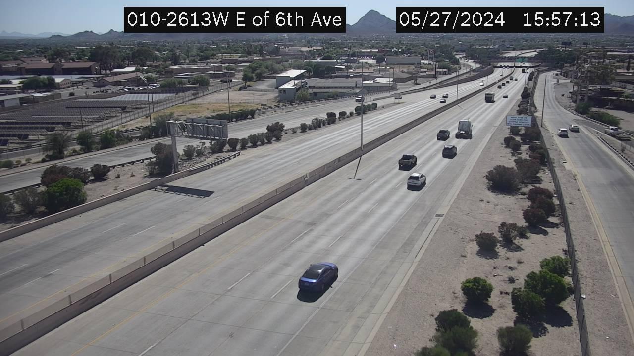 Traffic Cam Tucson › West: I-10 WB 261.36 @E of 6th Ave