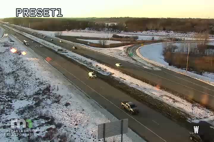Traffic Cam Eden Prairie: T.H.212 EB @ Dell Rd SB