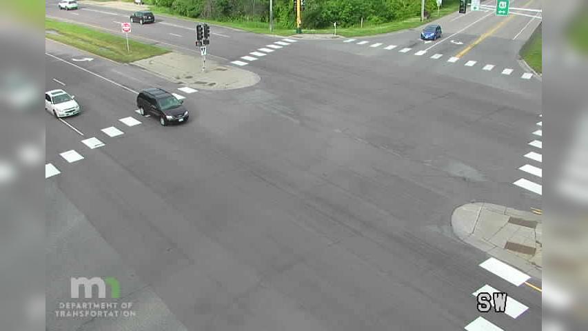 Traffic Cam Maplewood: T.H.61 NB @ Co Rd C