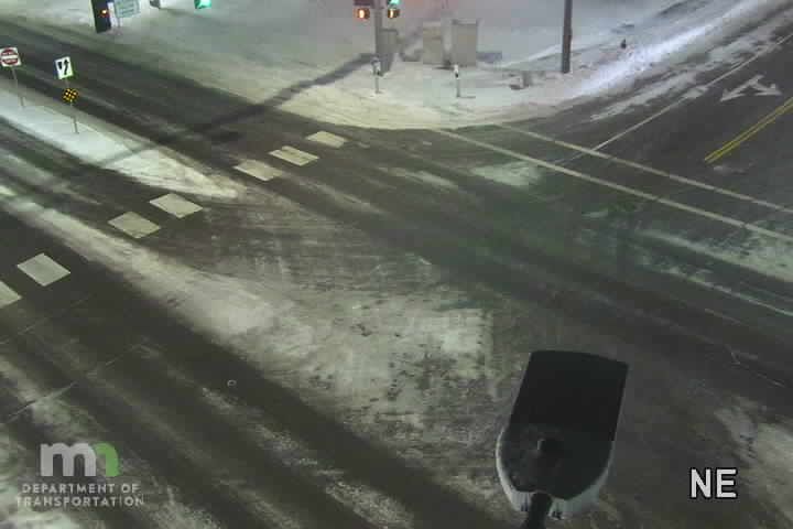 Traffic Cam West St. Paul: Robert St SB @ Lottenbach Ave