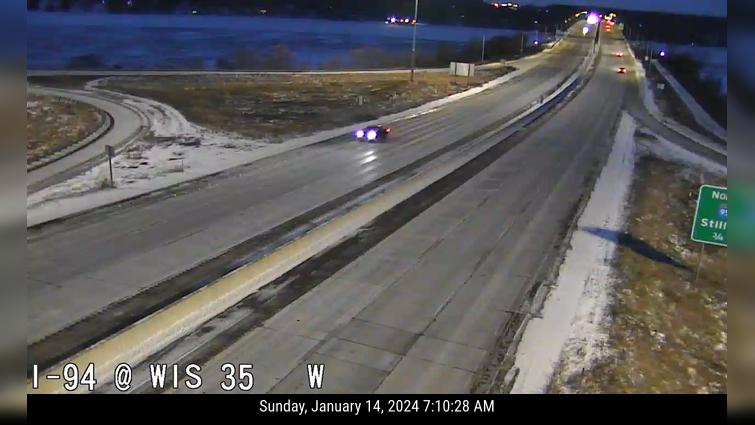 Traffic Cam Camp Douglas: I-94 at WIS 35/2nd St