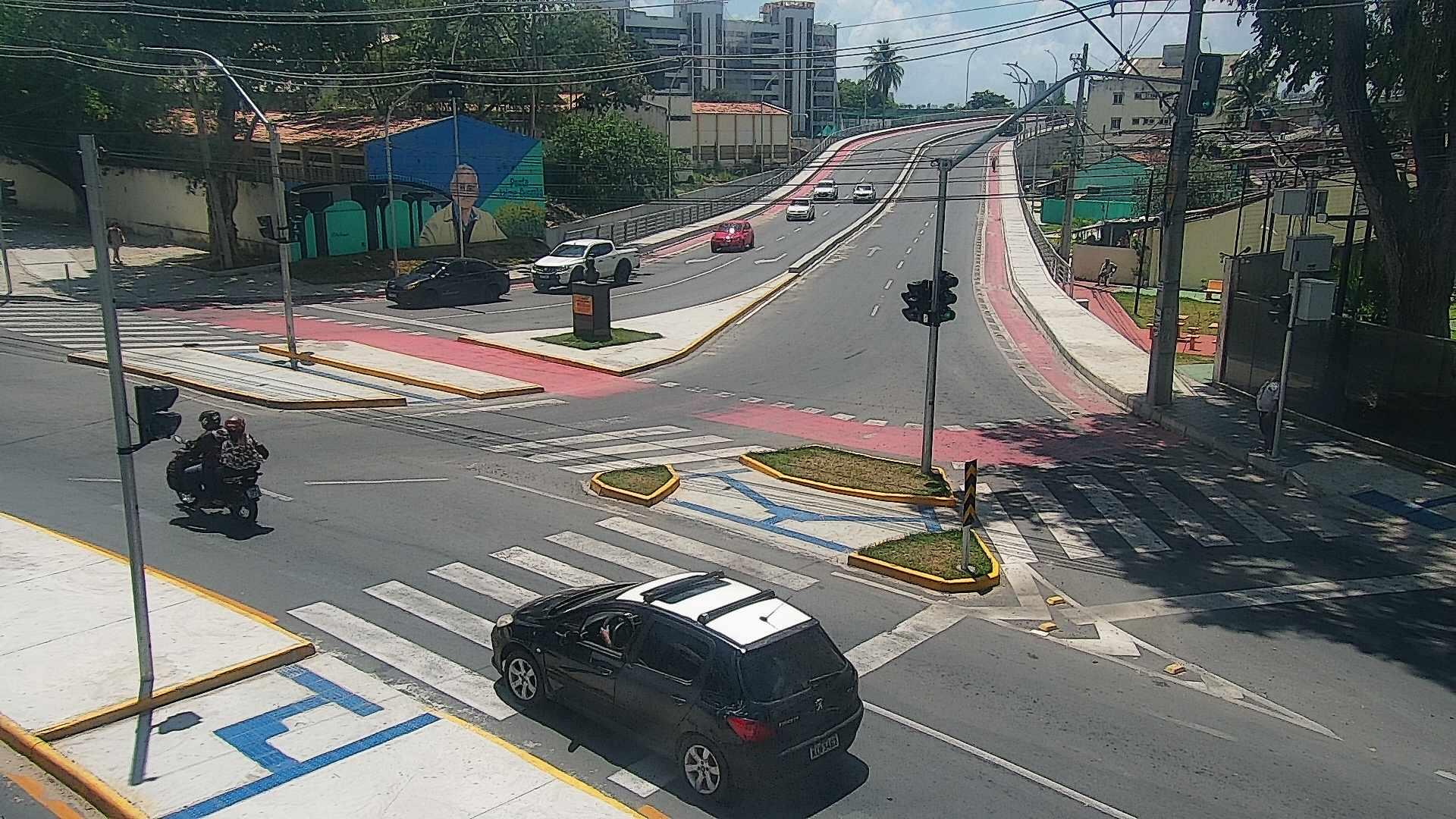 Traffic Cam Recife: Peace Community Center - COMPAZ- Alto Santa Terezinha