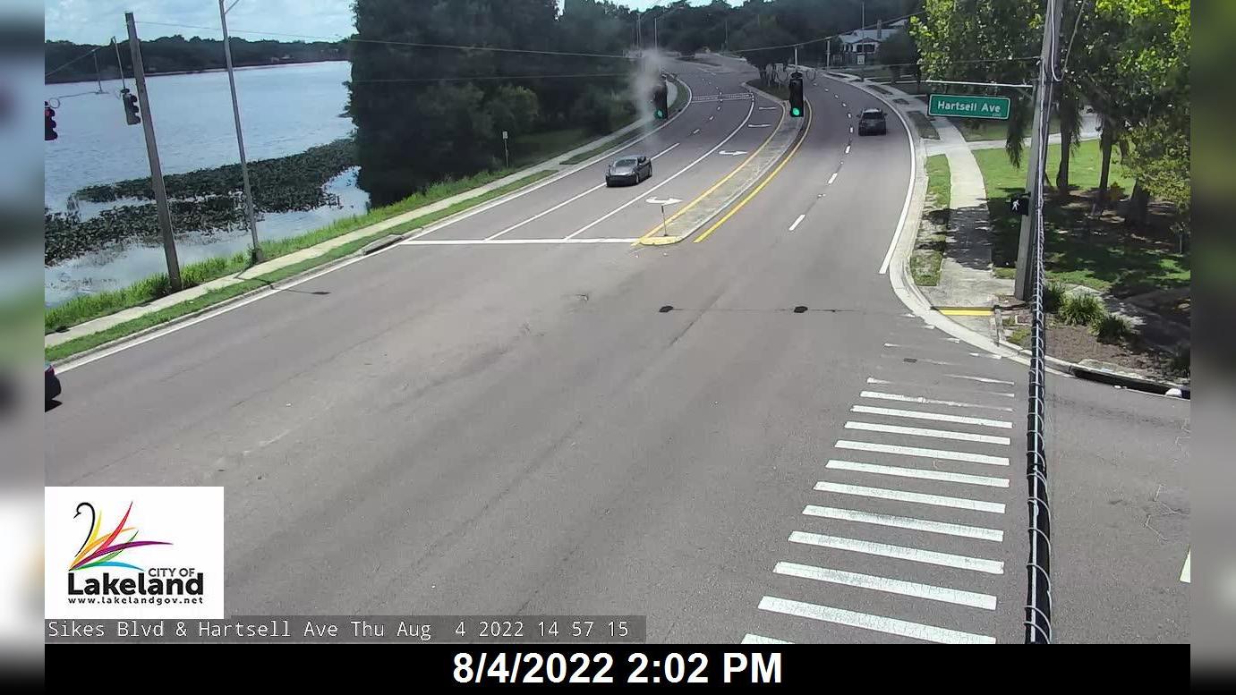 Traffic Cam Lakeland: ALA_SIKES_BLVD_HARTSELL_AVE