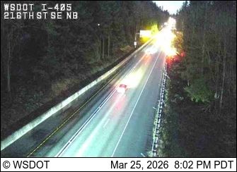 Traffic Cam Bothell › North: I-405 at MP 27.4: 216th St SE, NB