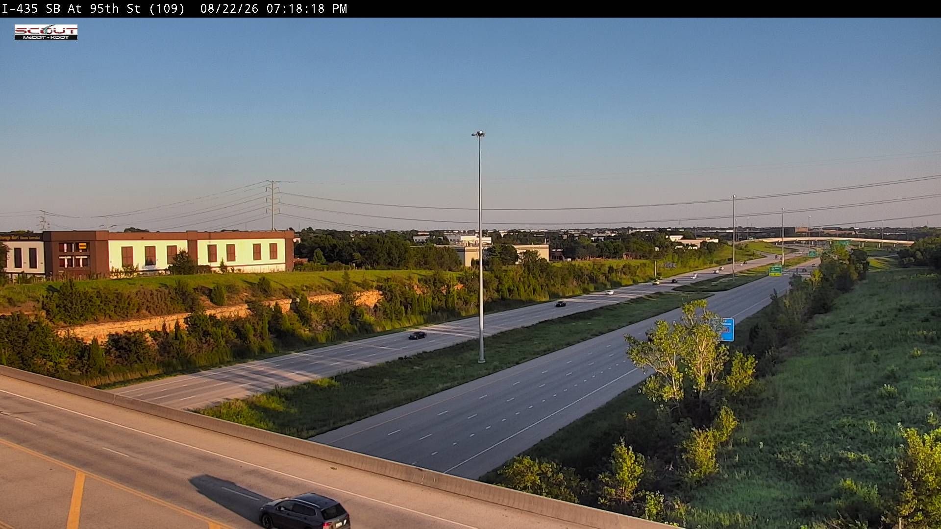 Traffic Cam Lenexa: I- S @ AT TH ST