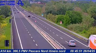 Preview delle webcam di Dragonara: A14 Km. 380,0 Pescara Ovest decel. Sud