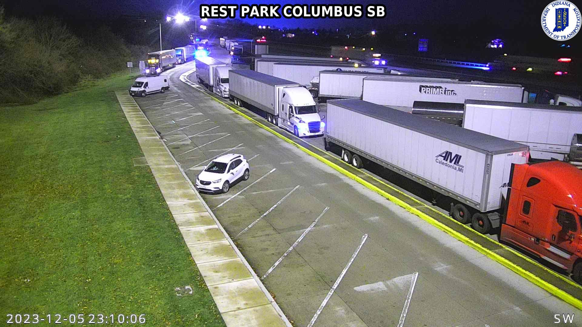 Traffic Cam North Gate: I-65: REST PARK COLUMBUS SB: REST PARK COLUMBUS SB