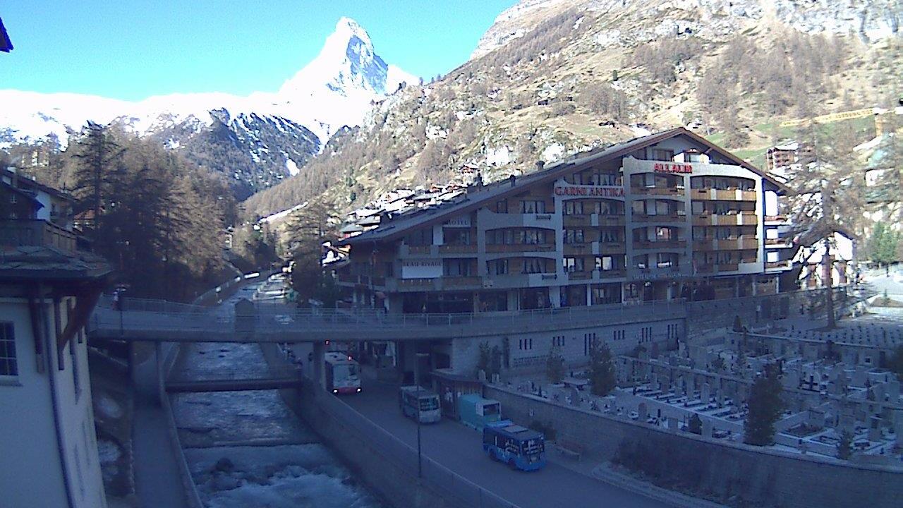 rasguño terciopelo Rayo See Zermatt: Zermatt, Kirchbrücke Live Webcam & Weather Report in Zermatt,  Valais, CH | SeeCam