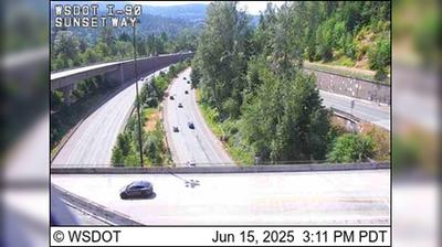 Issaquah Sunset Way: Traffic & Landscape