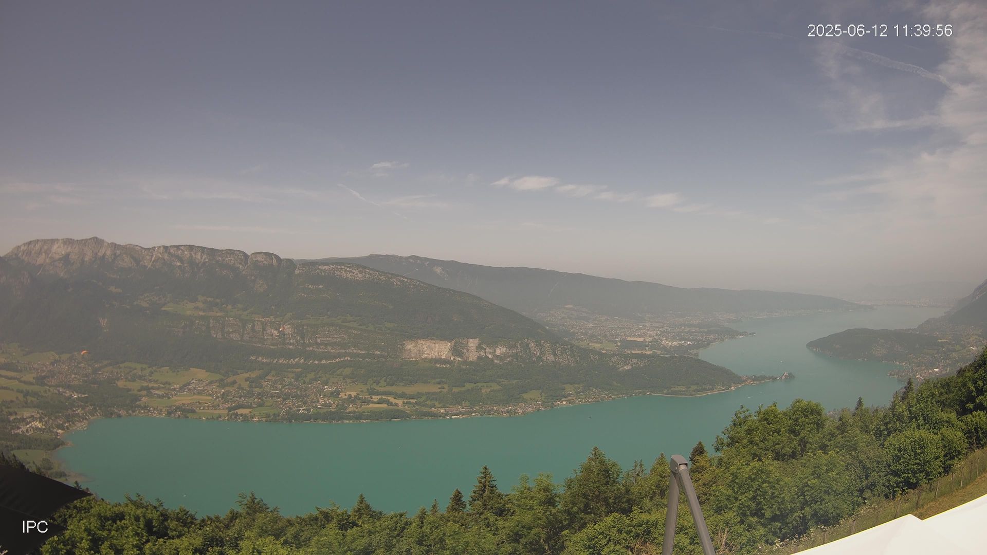 Traffic Cam Talloires-Montmin: Lake Annecy
