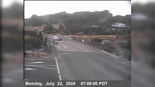 Traffic Cam San Pablo › West: T262E -- I-80 - Dam Road Offramp - Looking East