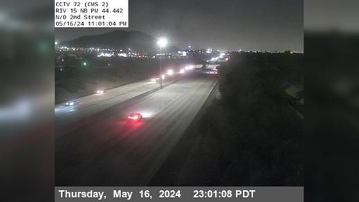 Traffic Cam Norco › North: I-15 : (72) N of 2nd Street