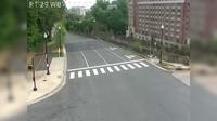 Rosslyn: LEE HWY AT SCOTT ST. (WB) - Day time