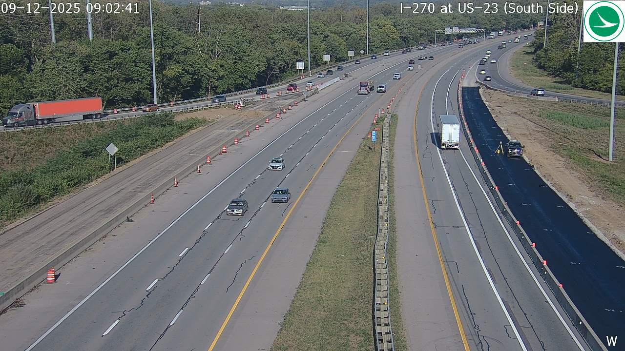 Traffic Cam Hamilton Meadows: I-270 at US-23 (South Side)