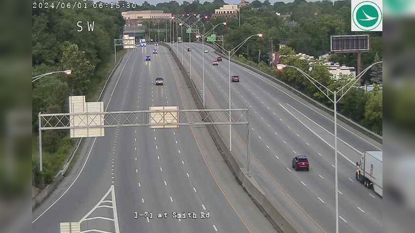 Traffic Cam Norwood: I-71 at Smith Rd
