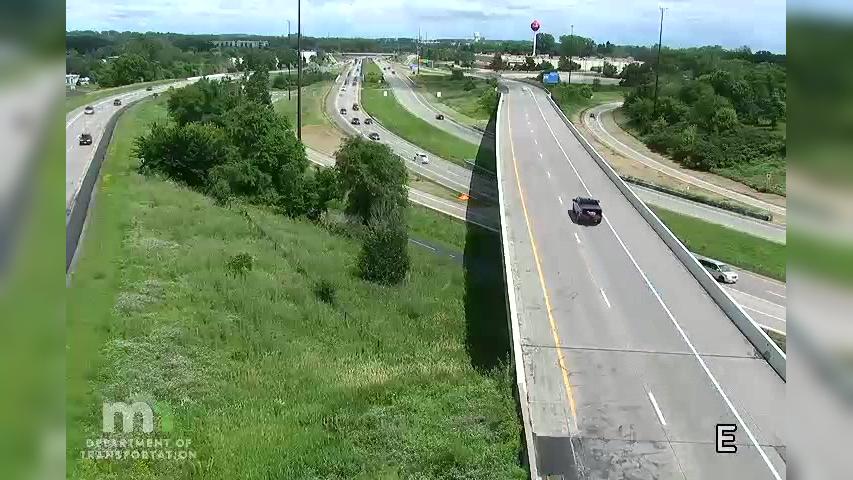 Traffic Cam Eden Prairie: T.H.212 WB W of Wallace Rd