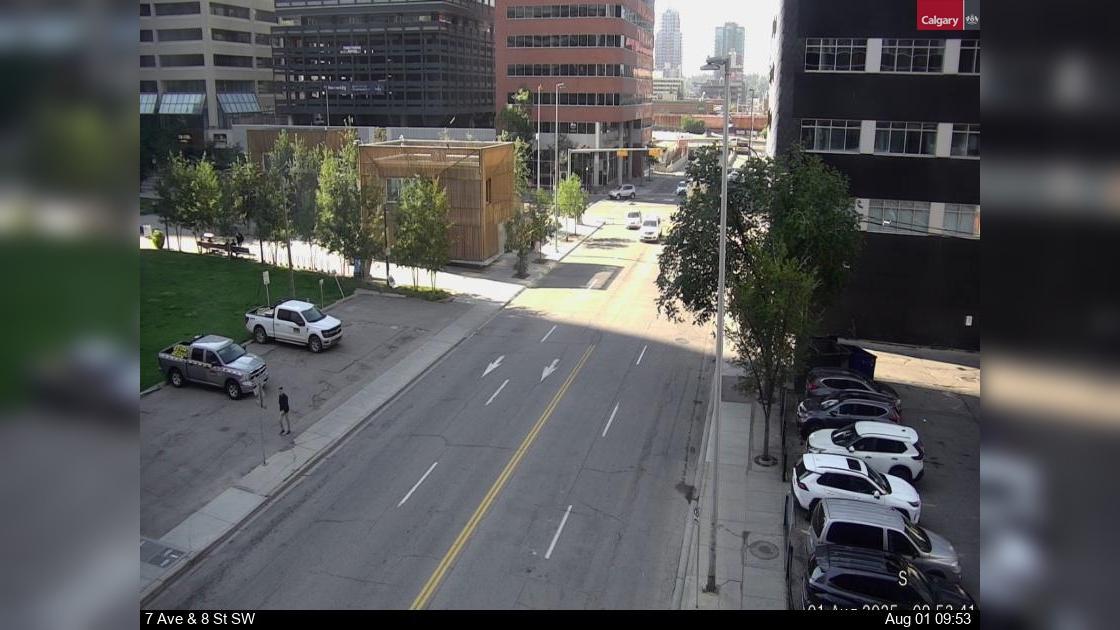 Traffic Cam Downtown West End: 7 Ave - 8 St SW