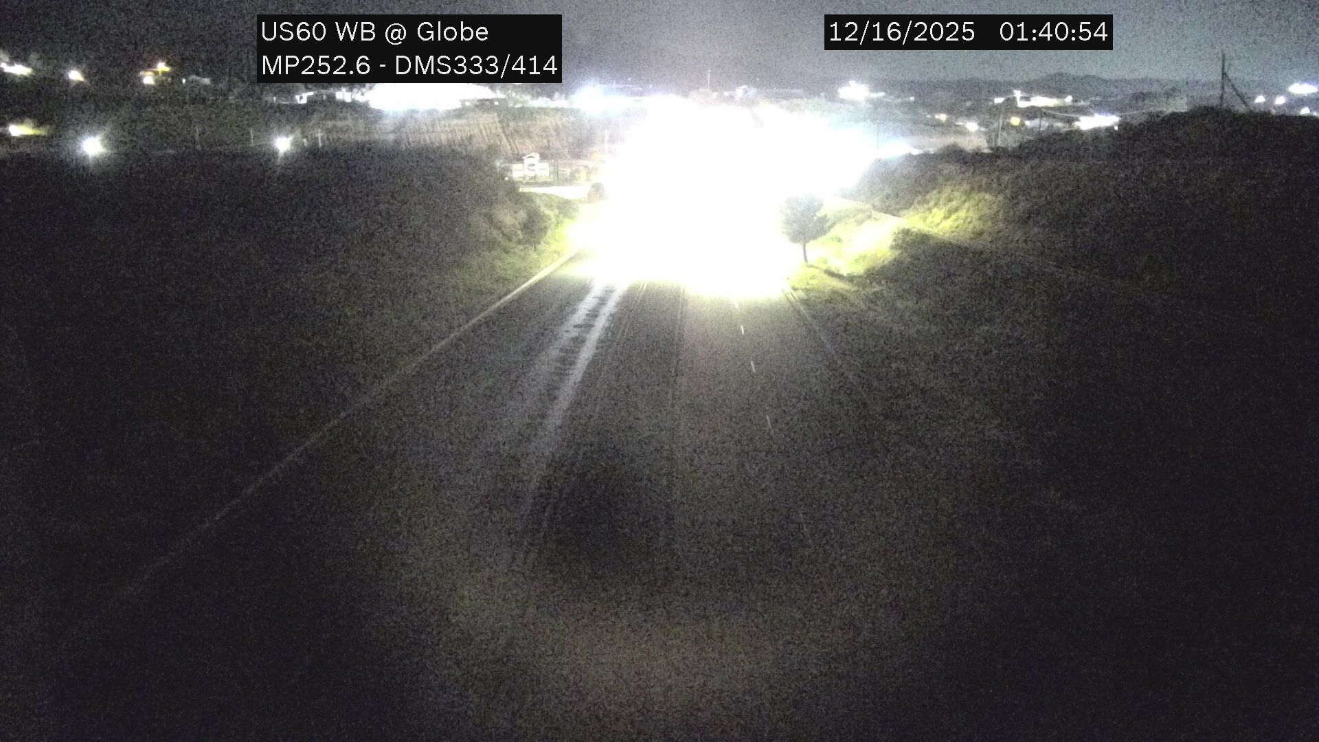 Traffic Cam Globe › West: US-60 WB 252.60