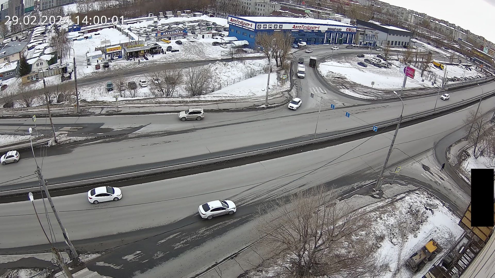 Traffic Cam Tyumen: Пермякова - Геологоразведчиков
