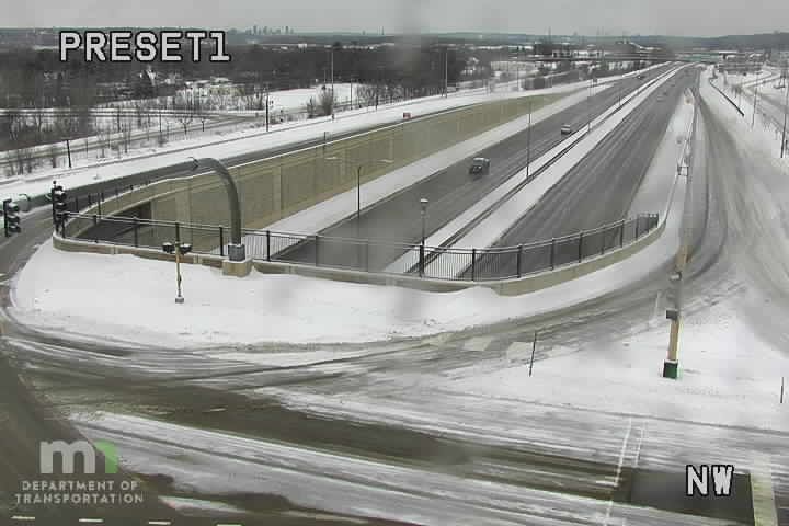 Traffic Cam Newport: US 10: T.H.61 NB @ Glen Rd