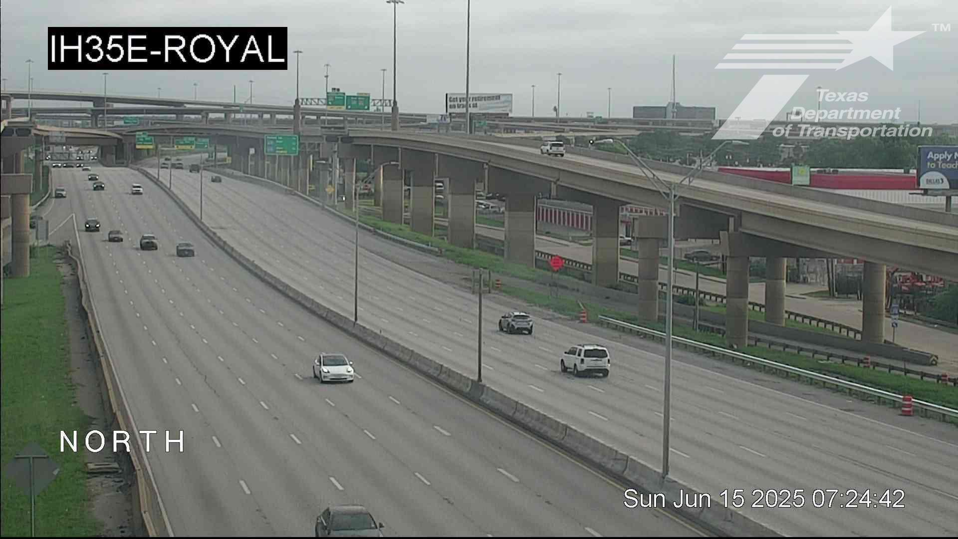 Traffic Cam Dallas › North: I-35E @ Royal