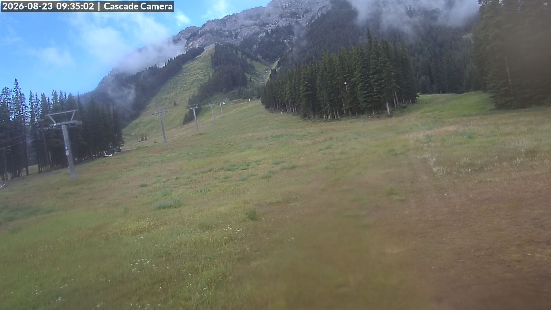 Traffic Cam Banff: Mount Norquay