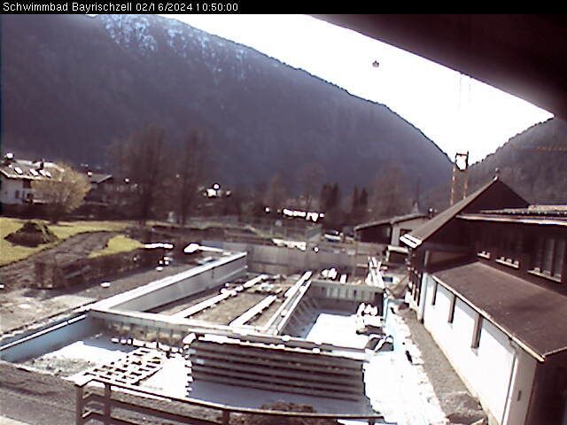 Traffic Cam Bayrischzell: Schwimmbad