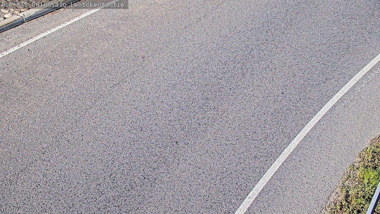 Traffic Cam Oulu: Tie816 Oulunsalo, Lentokentantie - Tienpinta