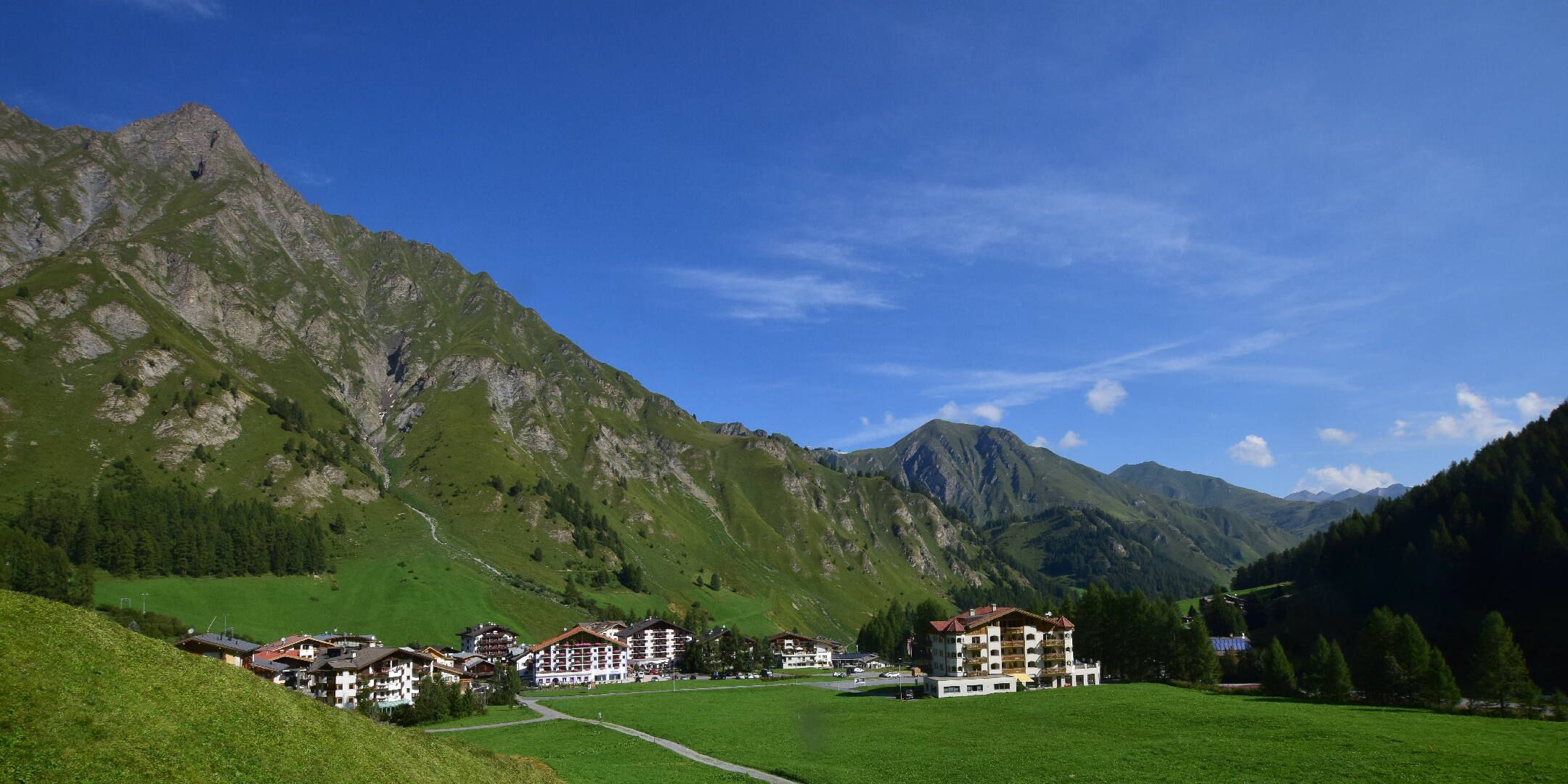 Samnaun: Samnaun-Dorf, Pra Grond - Samnaun-Dorf, Votlas - Samnaun-Dorf, Post - Trider Sattel - Piz Munschuns - Piz Ot