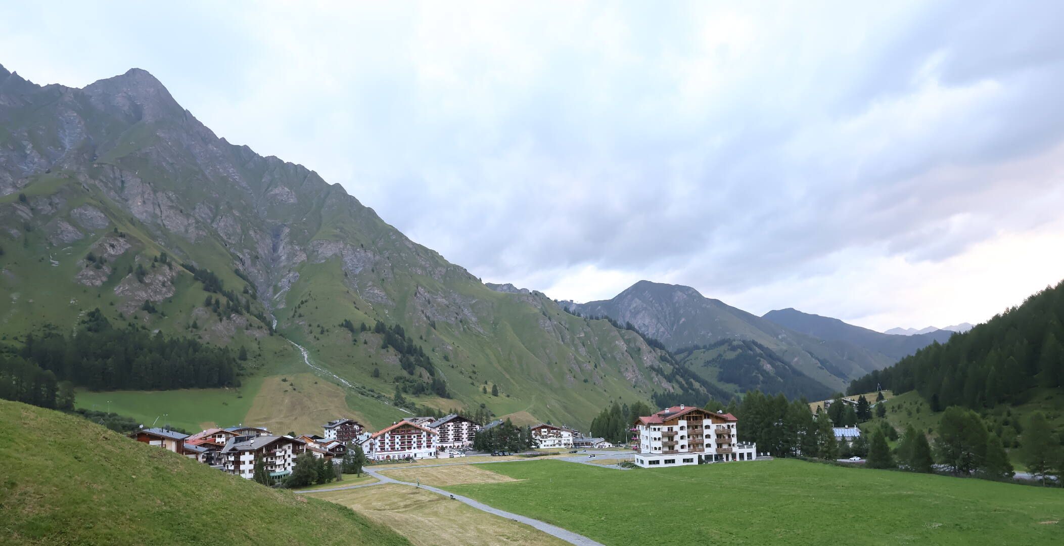 Samnaun: Samnaun-Dorf, Pra Grond - Samnaun-Dorf, Votlas - Samnaun-Dorf, Post - Trider Sattel - Piz Munschuns - Piz Ot