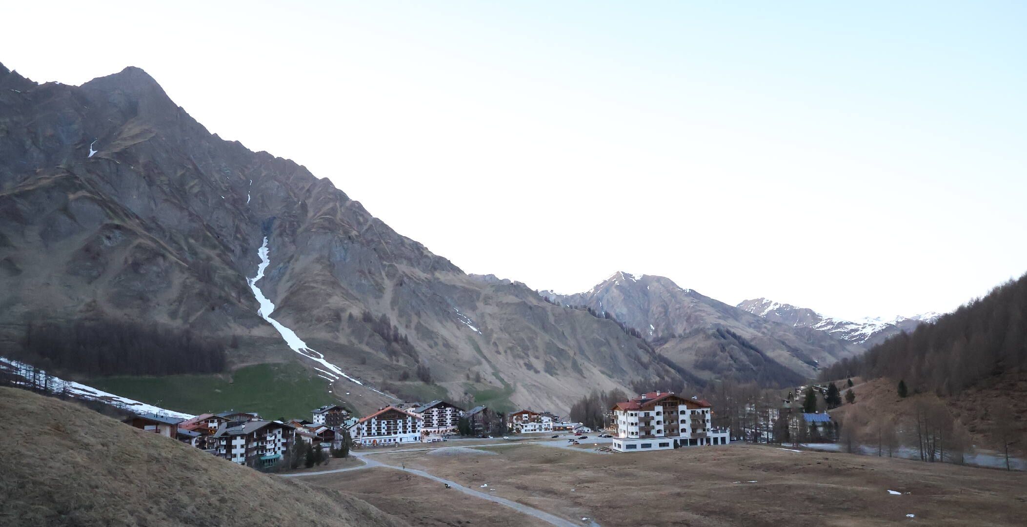 Samnaun: Samnaun-Dorf, Pra Grond - Samnaun-Dorf, Votlas - Samnaun-Dorf, Post - Trider Sattel - Piz Munschuns - Piz Ot