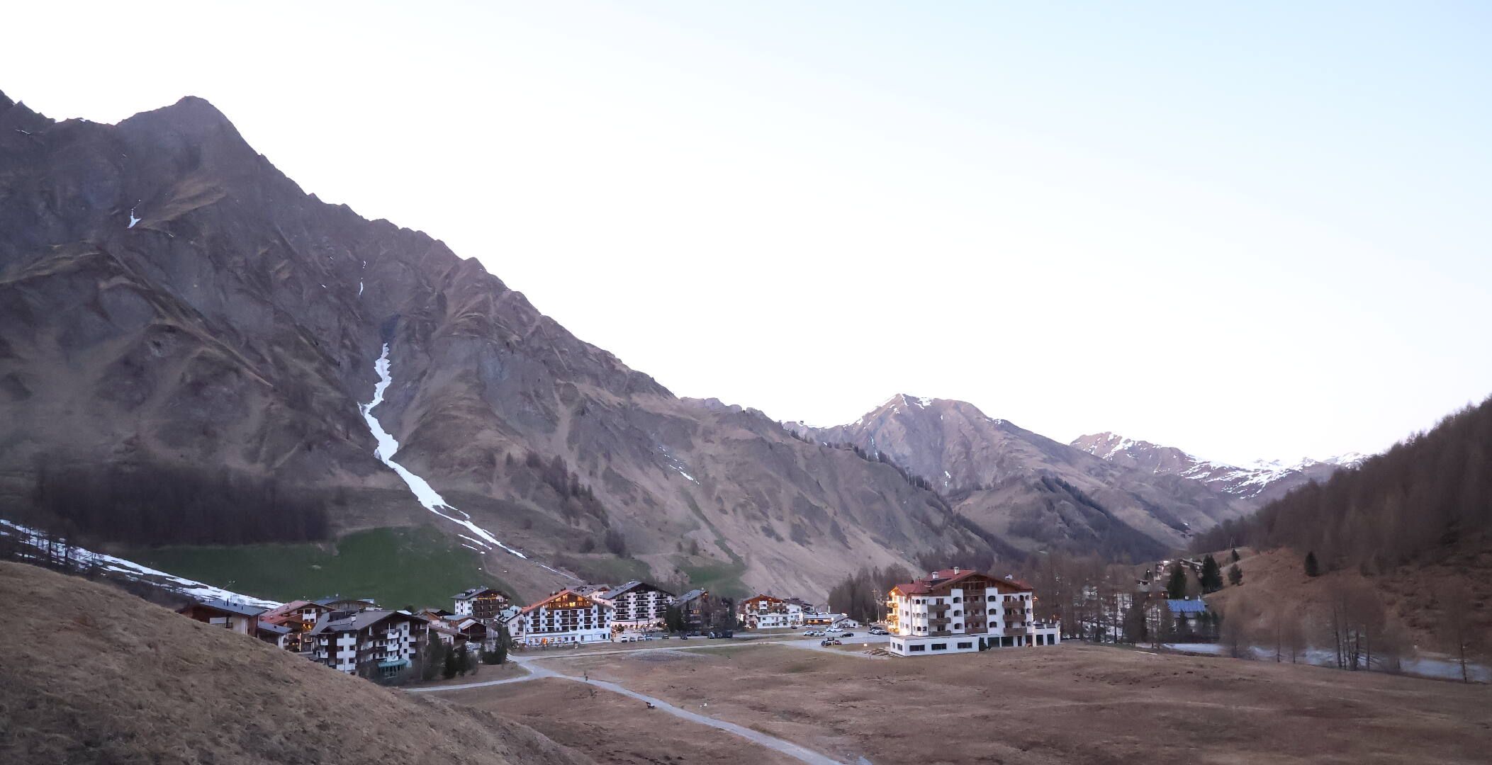 Samnaun: Samnaun-Dorf, Pra Grond - Samnaun-Dorf, Votlas - Samnaun-Dorf, Post - Trider Sattel - Piz Munschuns - Piz Ot