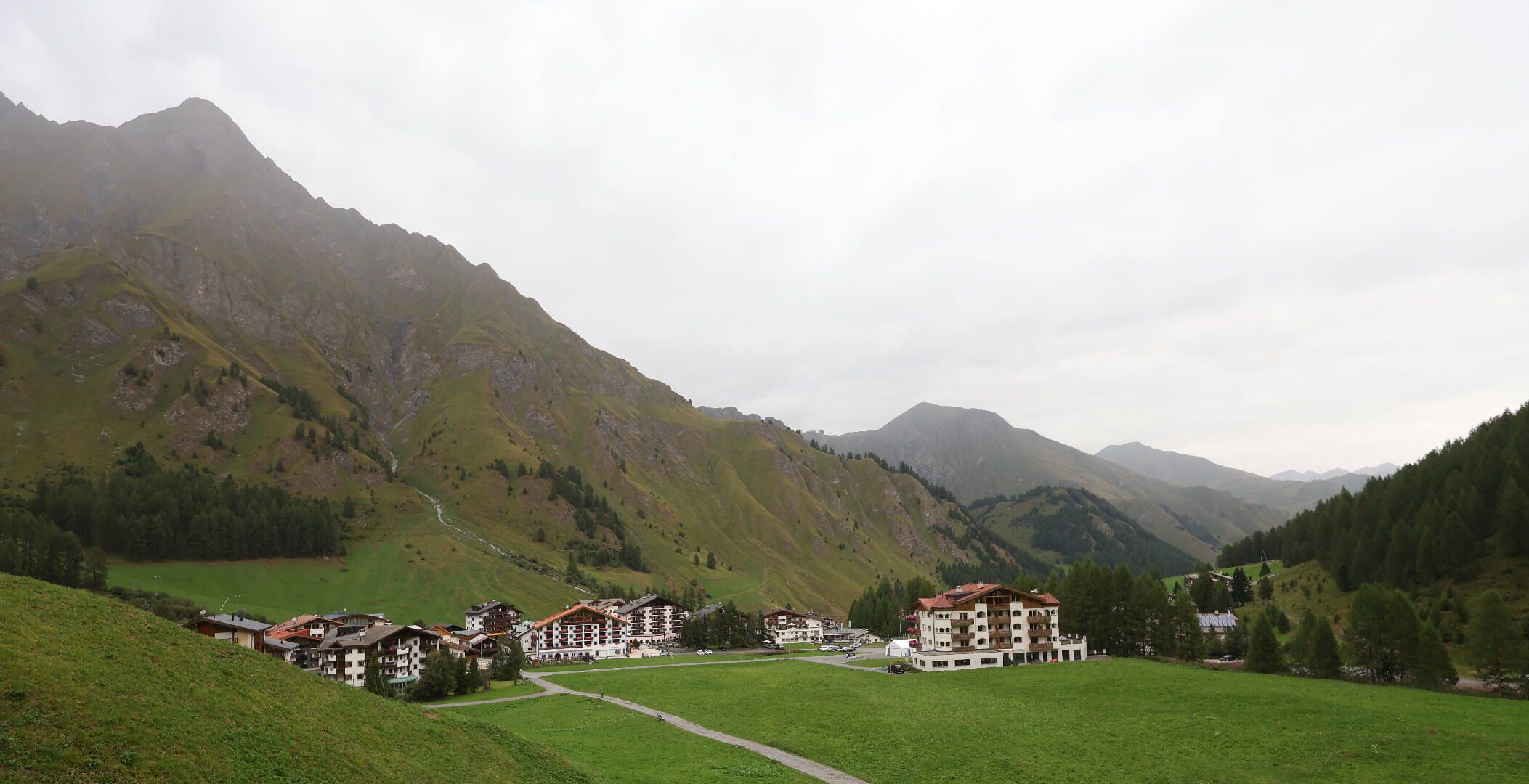 Samnaun: Samnaun-Dorf, Pra Grond - Samnaun-Dorf, Votlas - Samnaun-Dorf, Post - Trider Sattel - Piz Munschuns - Piz Ot