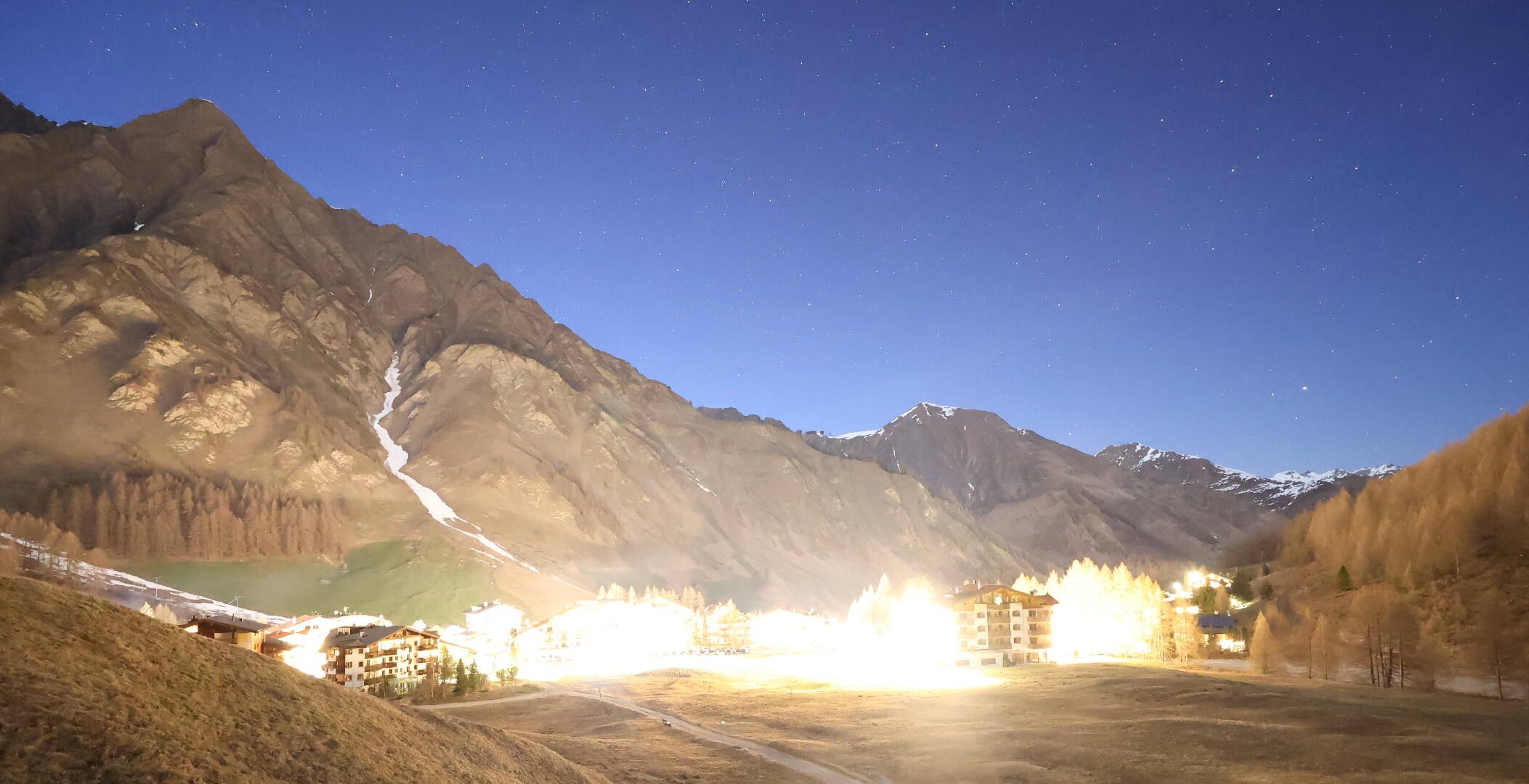 Samnaun: Samnaun-Dorf, Pra Grond - Samnaun-Dorf, Votlas - Samnaun-Dorf, Post - Trider Sattel - Piz Munschuns - Piz Ot