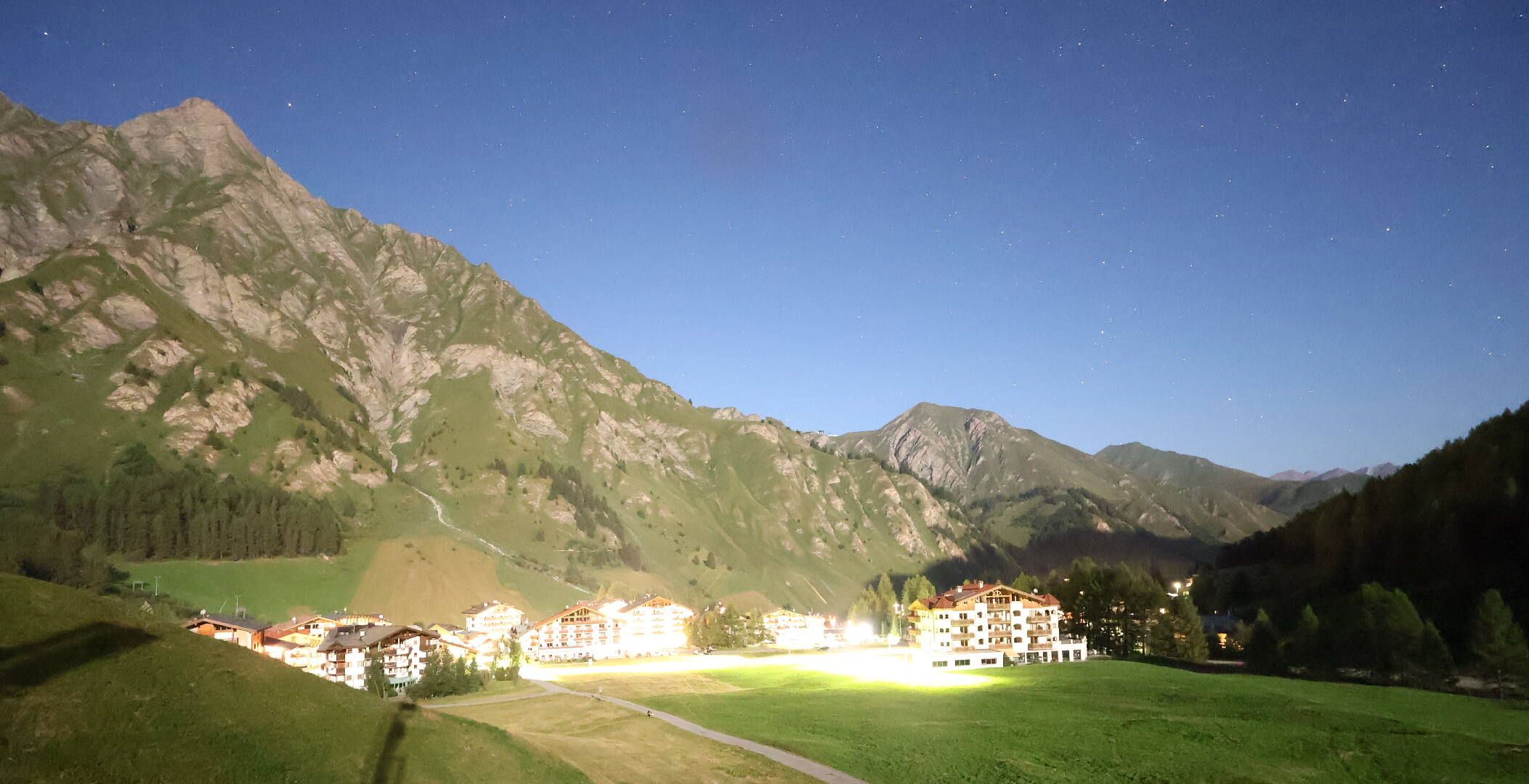 Samnaun: Samnaun-Dorf, Pra Grond - Samnaun-Dorf, Votlas - Samnaun-Dorf, Post - Trider Sattel - Piz Munschuns - Piz Ot