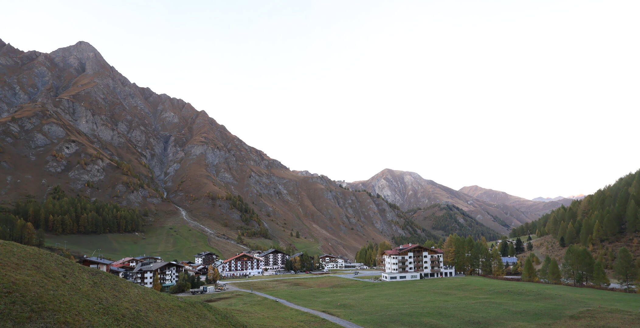 Samnaun: Samnaun-Dorf, Pra Grond - Samnaun-Dorf, Votlas - Samnaun-Dorf, Post - Trider Sattel - Piz Munschuns - Piz Ot
