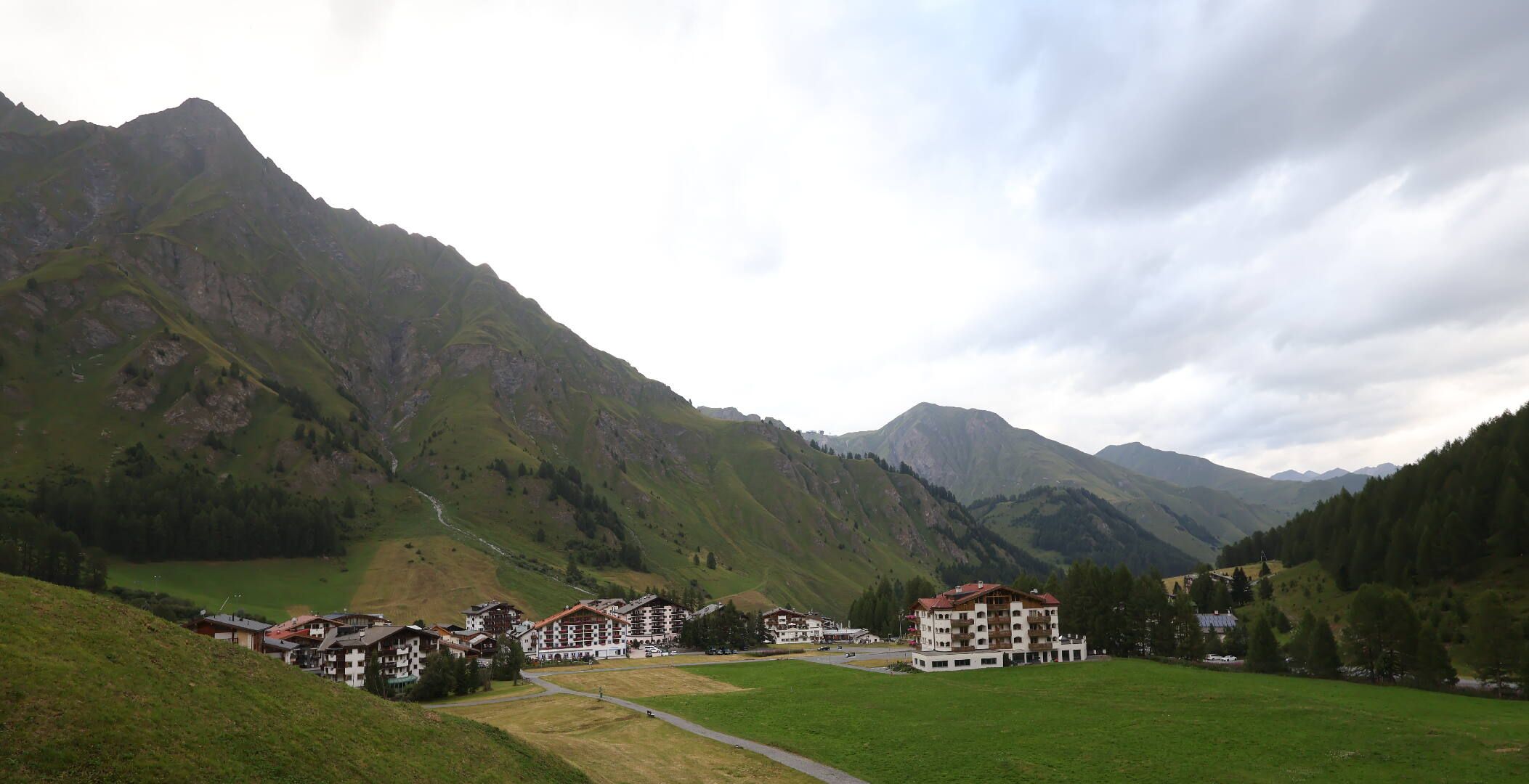 Samnaun: Samnaun-Dorf, Pra Grond - Samnaun-Dorf, Votlas - Samnaun-Dorf, Post - Trider Sattel - Piz Munschuns - Piz Ot