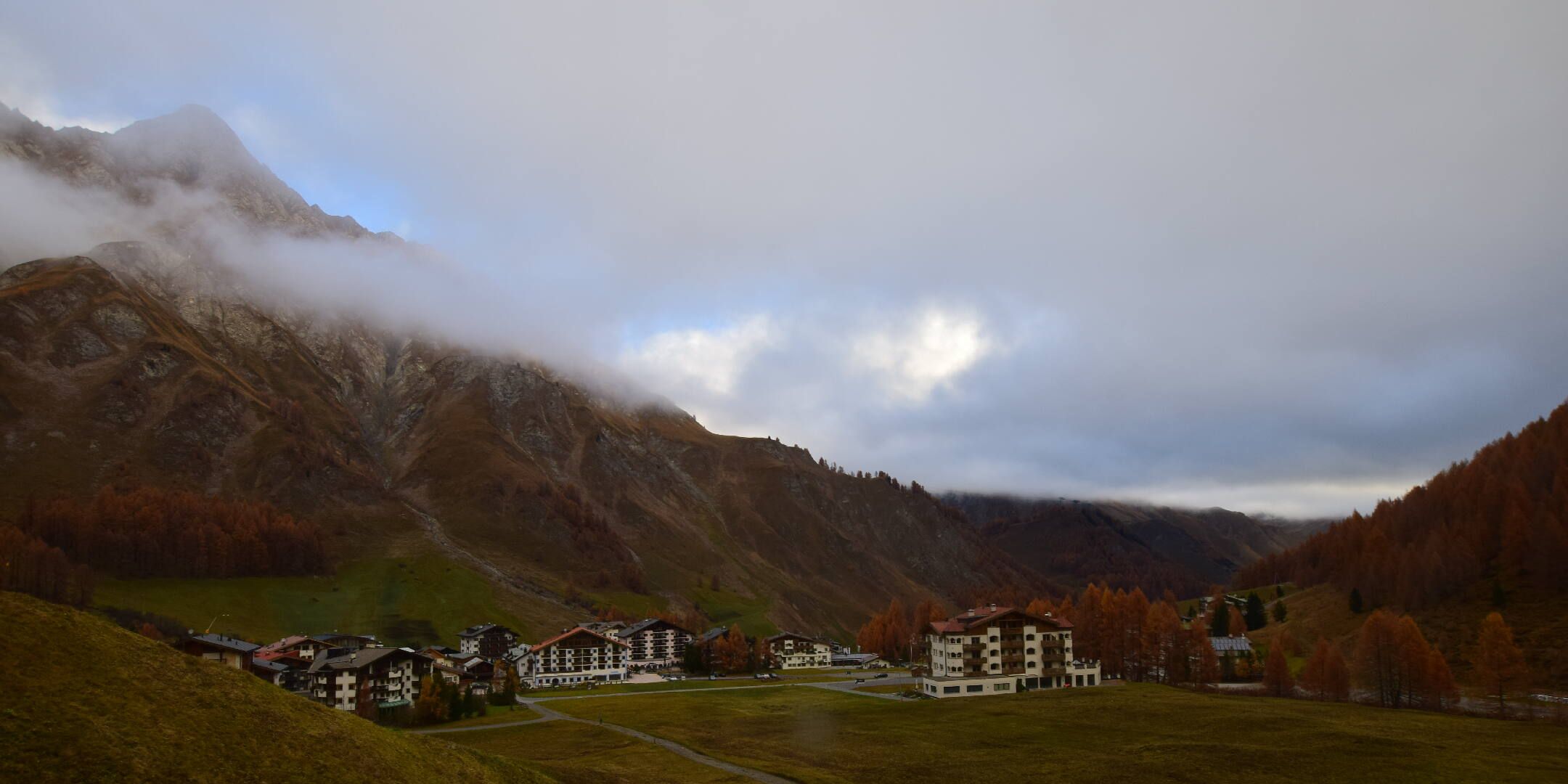 Samnaun: Samnaun-Dorf, Pra Grond - Samnaun-Dorf, Votlas - Samnaun-Dorf, Post - Trider Sattel - Piz Munschuns - Piz Ot