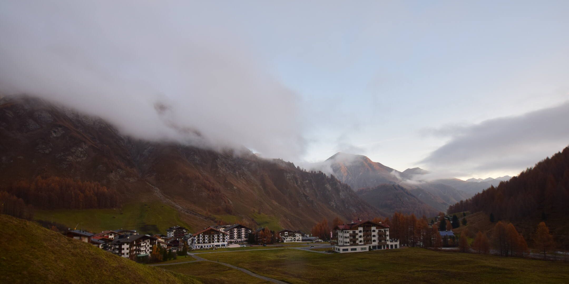 Samnaun: Samnaun-Dorf, Pra Grond - Samnaun-Dorf, Votlas - Samnaun-Dorf, Post - Trider Sattel - Piz Munschuns - Piz Ot